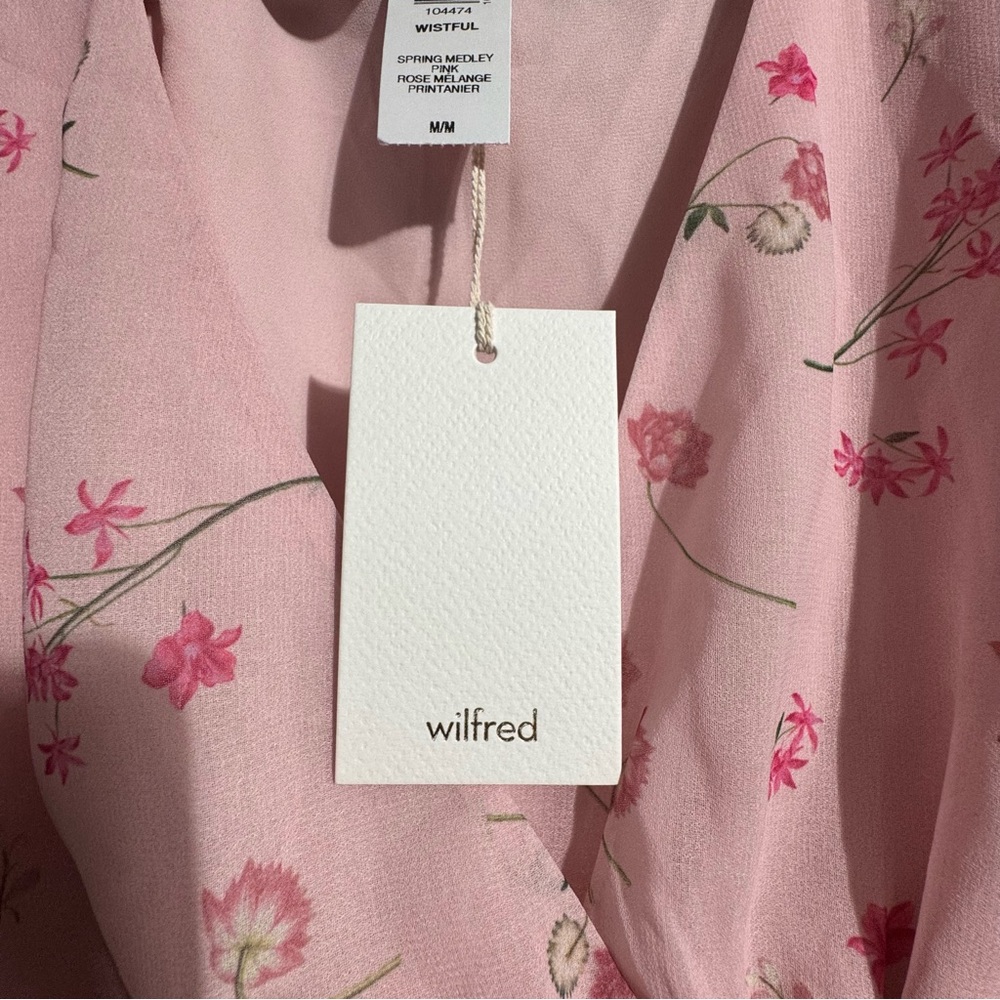 Wilfred Wistful Top Floral Smocked – Size Medium Romantic Flirty Feminine NWT - Picture 4 of 10